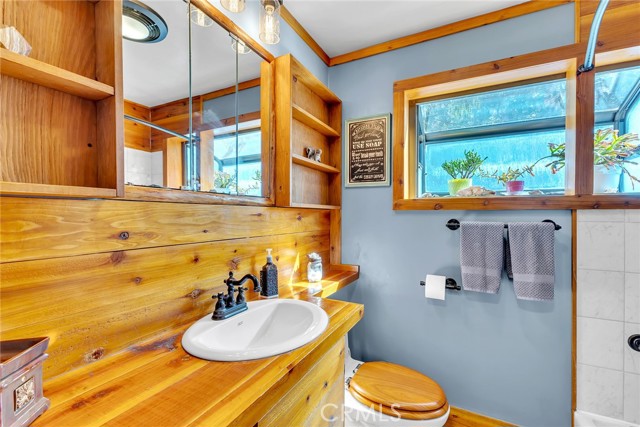 Detail Gallery Image 18 of 66 For 54055 Strawberry Valley Dr, Idyllwild,  CA 92549 - 4 Beds | 2 Baths