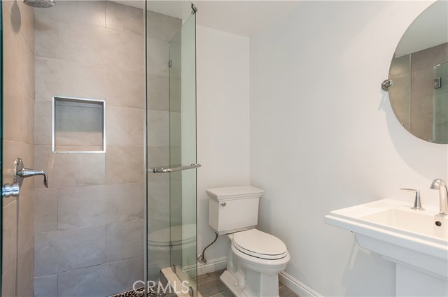 1325 Loma Drive, Hermosa Beach, California 90254, 2 Bedrooms Bedrooms, ,2 BathroomsBathrooms,Residential,Sold,Loma,SB17232773