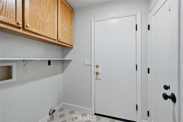 Detail Gallery Image 33 of 41 For 18669 Deer Hill, Hidden Valley Lake,  CA 95467 - 3 Beds | 2 Baths