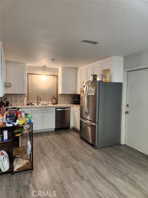 Detail Gallery Image 2 of 10 For 288 E Fir, Atwater,  CA 95301 - 4 Beds | 3 Baths