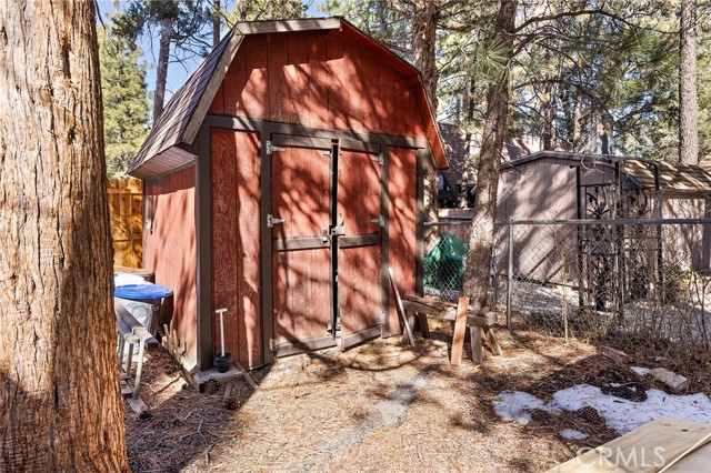 Detail Gallery Image 27 of 30 For 189 Moreno Lane, Sugarloaf,  CA 92386 - 2 Beds | 1 Baths