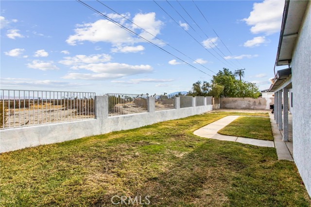 Detail Gallery Image 30 of 32 For 2300 N Whitewater Club Dr, Palm Springs,  CA 92262 - 4 Beds | 2 Baths