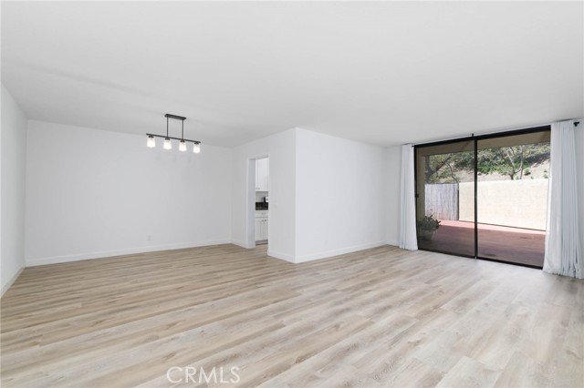 4080 Via Marisol, Los Angeles CA: https://media.crmls.org/medias/305c0507-a8e0-4f51-afe8-e717b551780f.jpg