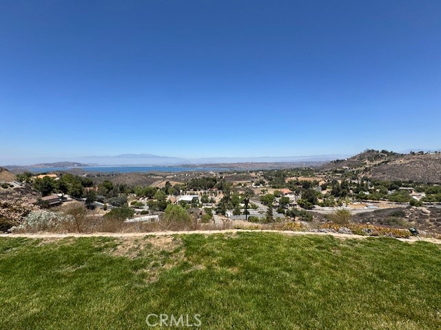 21650 Skyhill Place, Perris CA: https://media.crmls.org/medias/305cb3da-285f-4caf-a351-2e0f7c727197.jpg