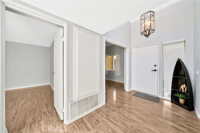 24812 Leto Circle, Mission Viejo CA: https://media.crmls.org/medias/305d1769-8fd7-44ae-9ee7-83ff7dc487ea.jpg