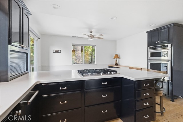 Detail Gallery Image 13 of 72 For 174 Golf Course Rd, Lake Arrowhead,  CA 92352 - 4 Beds | 3/1 Baths