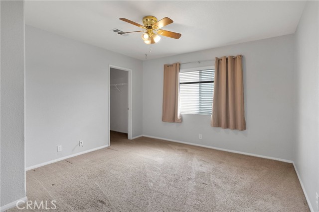 21257 Seibel Lane, Apple Valley CA: https://media.crmls.org/medias/305dc752-c14f-489d-a42d-e157e7f384b7.jpg