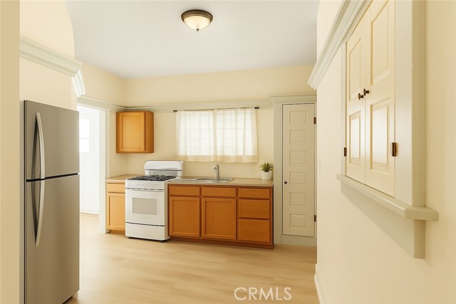 3417 4th Avenue, Los Angeles CA: https://media.crmls.org/medias/305dcac0-a323-4ee7-a164-eb665f2807b2.jpg