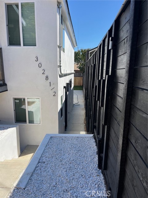 3028 E 1st Street, Los Angeles CA: https://media.crmls.org/medias/305e42ce-418e-4f20-8006-0b3e0b0bfbbb.jpg