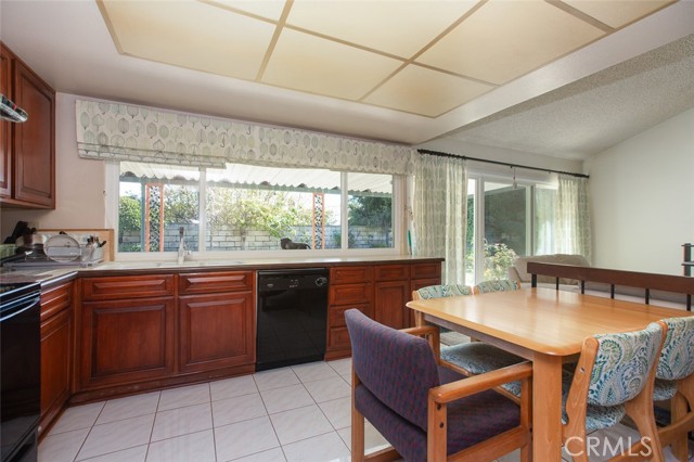 Detail Gallery Image 12 of 22 For 1316 Holly Leaf Way, Diamond Bar,  CA 91765 - 4 Beds | 2 Baths