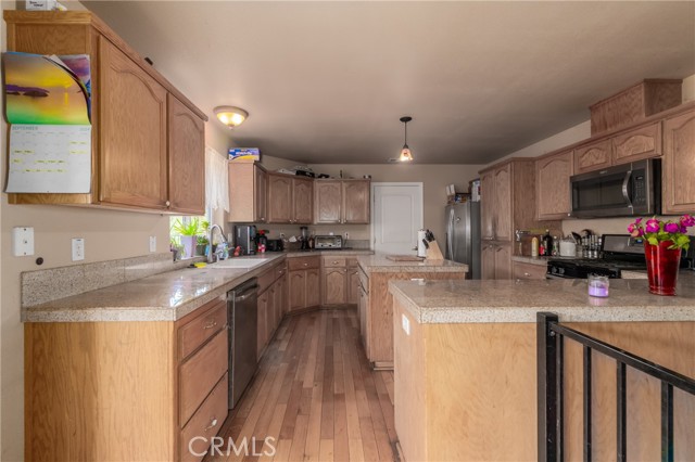 Detail Gallery Image 8 of 51 For 3409 Wolf Creek Rd, Clearlake Oaks,  CA 95423 - 3 Beds | 3 Baths