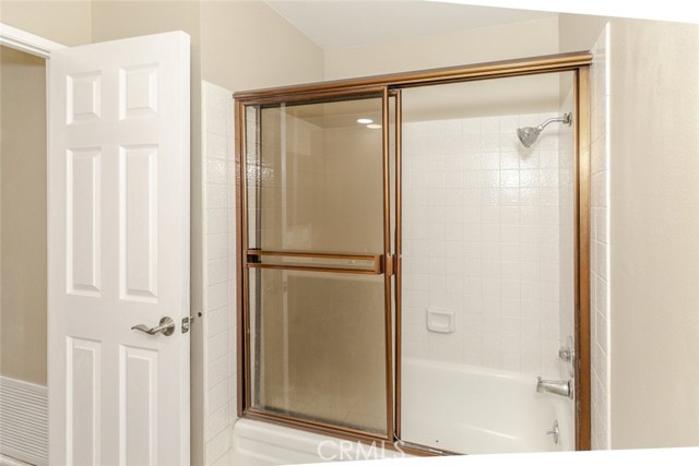 Detail Gallery Image 30 of 41 For 20737 Roscoe Bld #102,  Winnetka,  CA 91306 - 3 Beds | 3 Baths