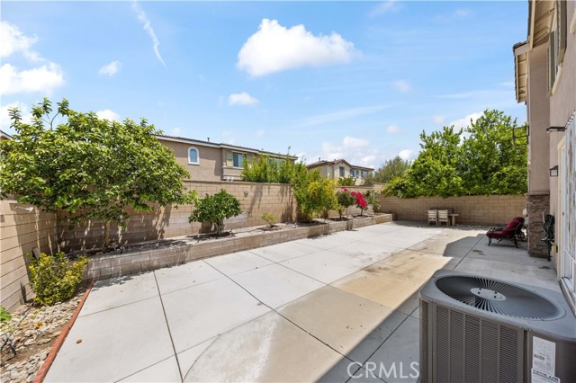13218 Chatham Drive, Rancho Cucamonga CA: https://media.crmls.org/medias/30624307-68bb-4d8e-af01-53cdfb25609a.jpg