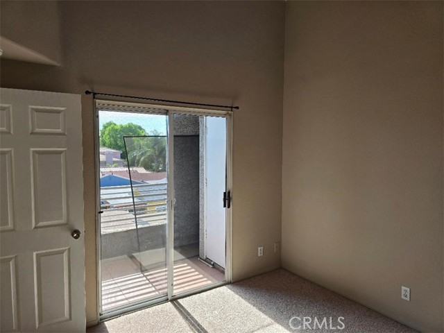 3rd bedroom and balcony top floor