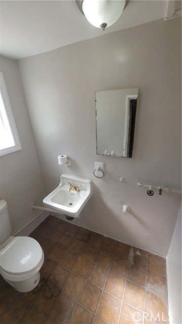 125 E Yermo Road, Yermo CA: https://media.crmls.org/medias/30637346-6911-41bb-81d3-0e5b40751ba6.jpg