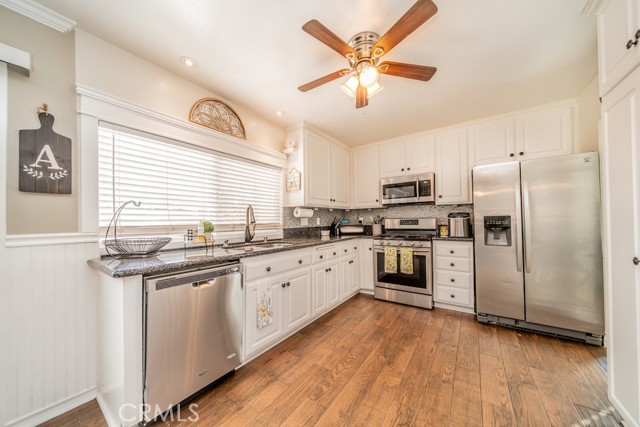 Detail Gallery Image 21 of 56 For 1741 S Buena Vista Ave, Corona,  CA 92882 - 4 Beds | 2 Baths