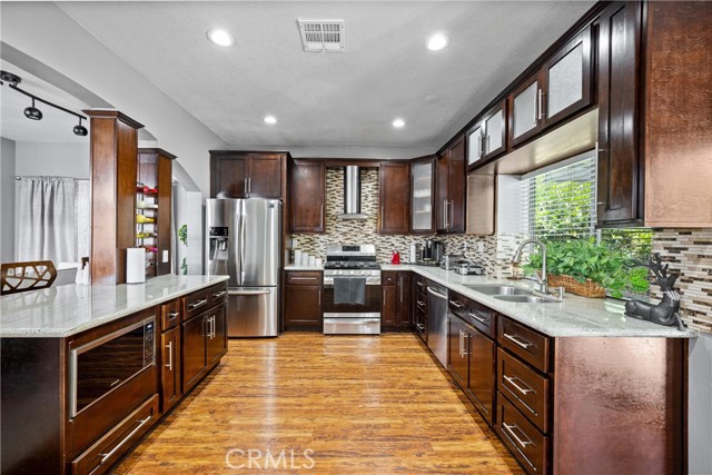 10798 Zinfandel Street, Rancho Cucamonga CA: https://media.crmls.org/medias/3063d9fe-60ba-4f2e-b9b1-bc2c6d5c70e2.jpg