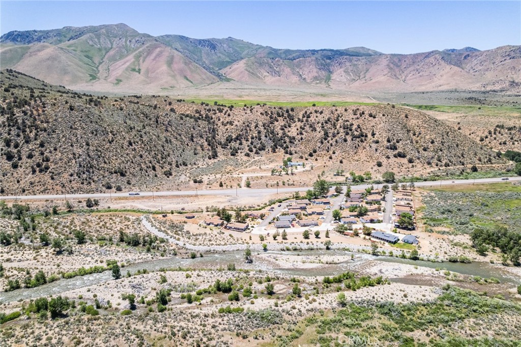 https://media.crmls.org/medias/3063f534-e946-434d-8312-2ccc45924fb7.jpg?preset=X-Large