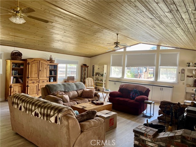 Detail Gallery Image 20 of 69 For 28870 Broken Arrow Cir, Menifee,  CA 92584 - 3 Beds | 2/1 Baths