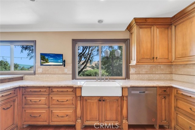 Detail Gallery Image 11 of 60 For 15459 Feldspar Dr, Chino Hills,  CA 91709 - 4 Beds | 3 Baths