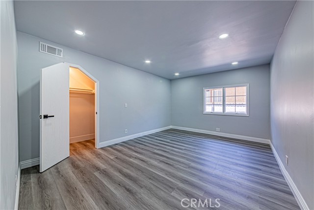 5334 S Victoria Avenue, Los Angeles CA: https://media.crmls.org/medias/3065c21c-5e46-47e7-a392-eca15a149897.jpg