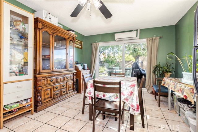 Detail Gallery Image 5 of 24 For 12446 Herrick, Sylmar,  CA 91342 - 6 Beds | 3 Baths