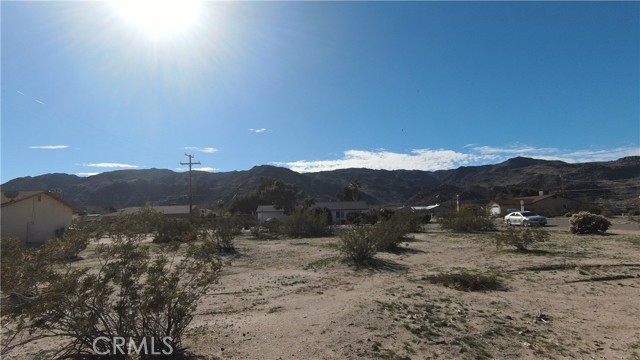 Image 13 of 19 For 71952 Cactus Drive