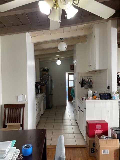 3217 Valley Drive, Manhattan Beach, California 90266, 3 Bedrooms Bedrooms, ,1 BathroomBathrooms,Residential,Sold,Valley,SB22022195