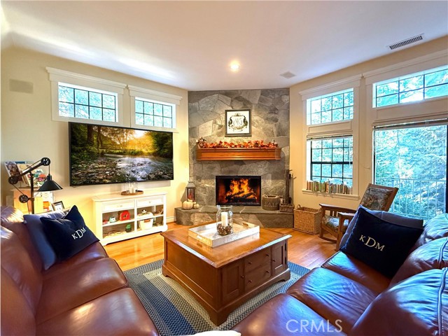 Detail Gallery Image 22 of 74 For 490 Bay View Ct, Lake Arrowhead,  CA 92352 - 5 Beds | 6/1 Baths