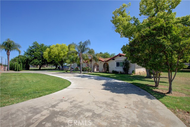 Detail Gallery Image 2 of 47 For 2540 E Childs Ave, Merced,  CA 95341 - 4 Beds | 3 Baths