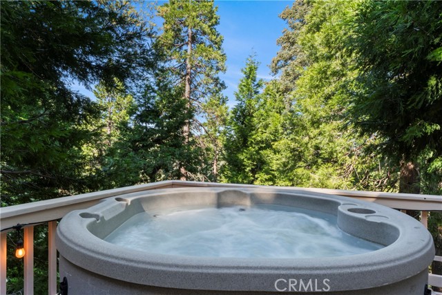 Detail Gallery Image 31 of 35 For 572 W Victoria Ct, Lake Arrowhead,  CA 92352 - 3 Beds | 1 Baths