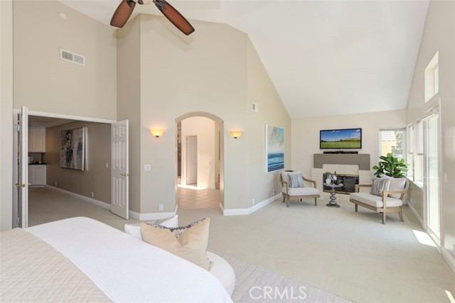 8 Dover, Rancho Santa Margarita CA: https://media.crmls.org/medias/3069bfd5-3bb1-47b6-9274-2286f7165069.jpg