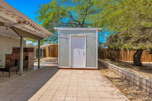 57856 El Dorado Drive, Yucca Valley CA: https://media.crmls.org/medias/306a068e-96b1-4f1f-8065-a9f6e1309114.jpg