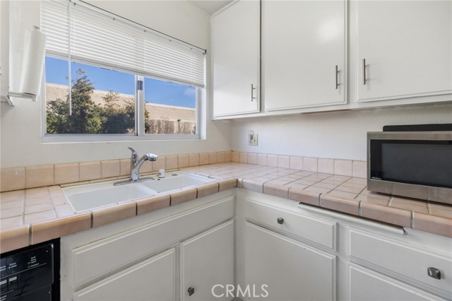 Detail Gallery Image 14 of 46 For 10030 Owensmouth Ave #80,  Chatsworth,  CA 91311 - 2 Beds | 2 Baths