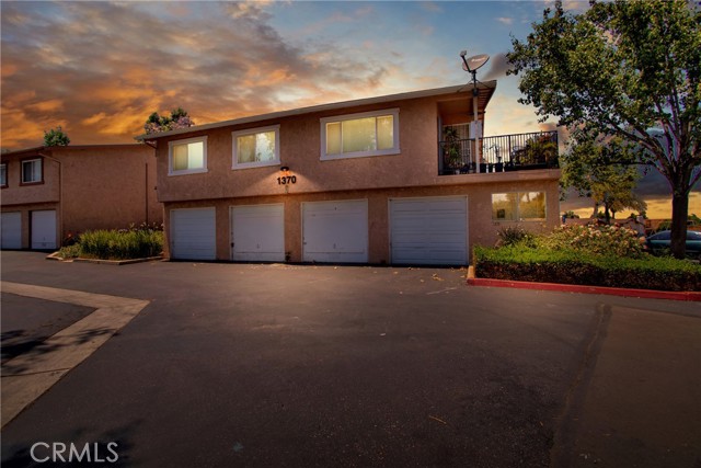 1370 Via Santiago #B, Corona, CA 92882