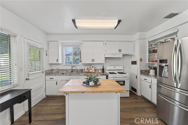 Detail Gallery Image 14 of 43 For 645 N 8th Ave, Upland,  CA 91786 - 3 Beds | 1 Baths