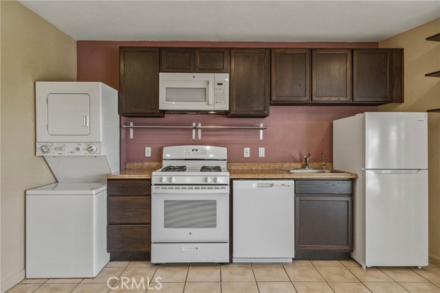 Detail Gallery Image 35 of 69 For 19383 Stonegate Rd, Hidden Valley Lake,  CA 95467 - 4 Beds | 3 Baths