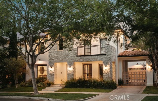 10 Seabluff, Newport Beach CA: https://media.crmls.org/medias/306fb86f-d1e6-4c34-8a11-736c8d85fc12.jpg