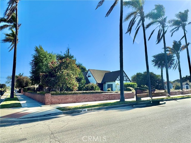 422 E Hermosa Street, Santa Maria CA: https://media.crmls.org/medias/307049fb-7816-4cf1-b981-3dca54a05e46.jpg