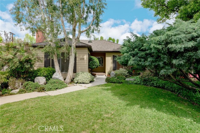 Detail Gallery Image 3 of 33 For 1717 Riverside Dr, Glendale,  CA 91201 - 2 Beds | 1 Baths