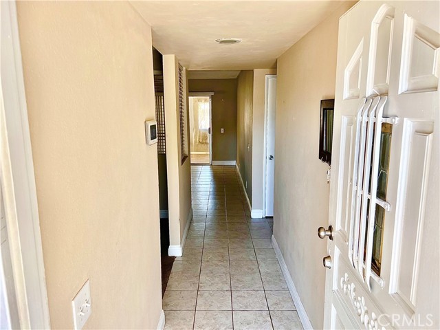 Detail Gallery Image 3 of 27 For 4317 Valentine Ln, Hemet,  CA 92544 - 3 Beds | 2 Baths