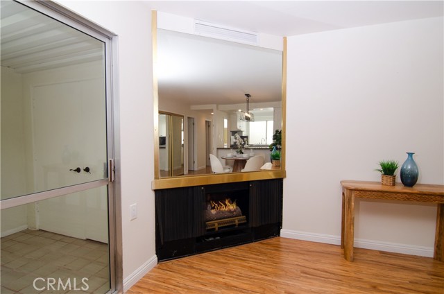 Detail Gallery Image 22 of 44 For 26701 Oak Branch Cir, Newhall,  CA 91321 - 2 Beds | 2 Baths