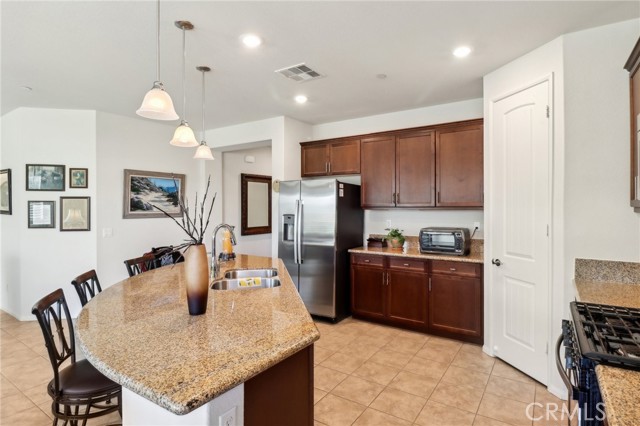 1340 Corte Alamonte, Hemet CA: https://media.crmls.org/medias/30729d63-ed0a-486b-8c25-faf8af2c038d.jpg