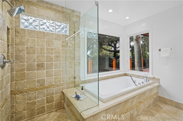 Detail Gallery Image 18 of 45 For 21171 Colina Dr, Topanga,  CA 90290 - 3 Beds | 2 Baths