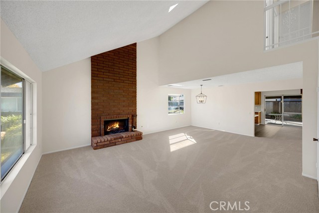 Detail Gallery Image 2 of 29 For 11196 Rogers St, Riverside,  CA 92505 - 3 Beds | 2 Baths