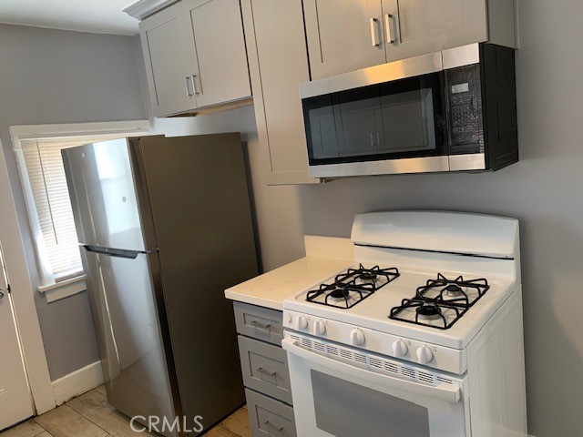 Detail Gallery Image 8 of 12 For 424 Almond, Long Beach,  CA 90802 - 2 Beds | 1 Baths