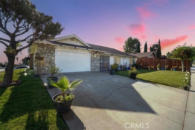 Detail Gallery Image 1 of 35 For 1544 Orange St, Highland,  CA 92346 - 4 Beds | 2 Baths