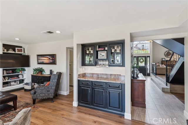 27201 Via Aurora, Mission Viejo CA: https://media.crmls.org/medias/30747a0d-a005-4635-8f10-7261c04afc0a.jpg