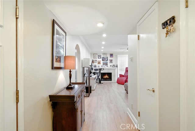 6322 Riviera Cir., Long Beach CA: https://media.crmls.org/medias/30757b8d-d9f8-4e2c-9131-952a3ea7140f.jpg