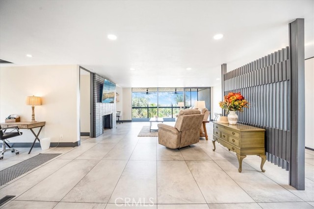 Detail Gallery Image 9 of 39 For 10220 Balmoral Ct, Riverside,  CA 92503 - 3 Beds | 2 Baths